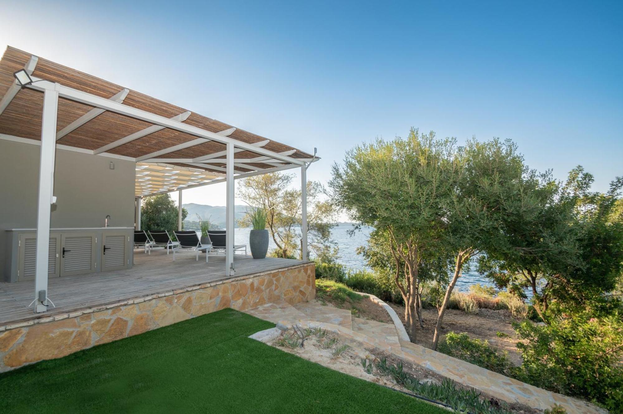 Vila Cavo- With Private Sea Access *